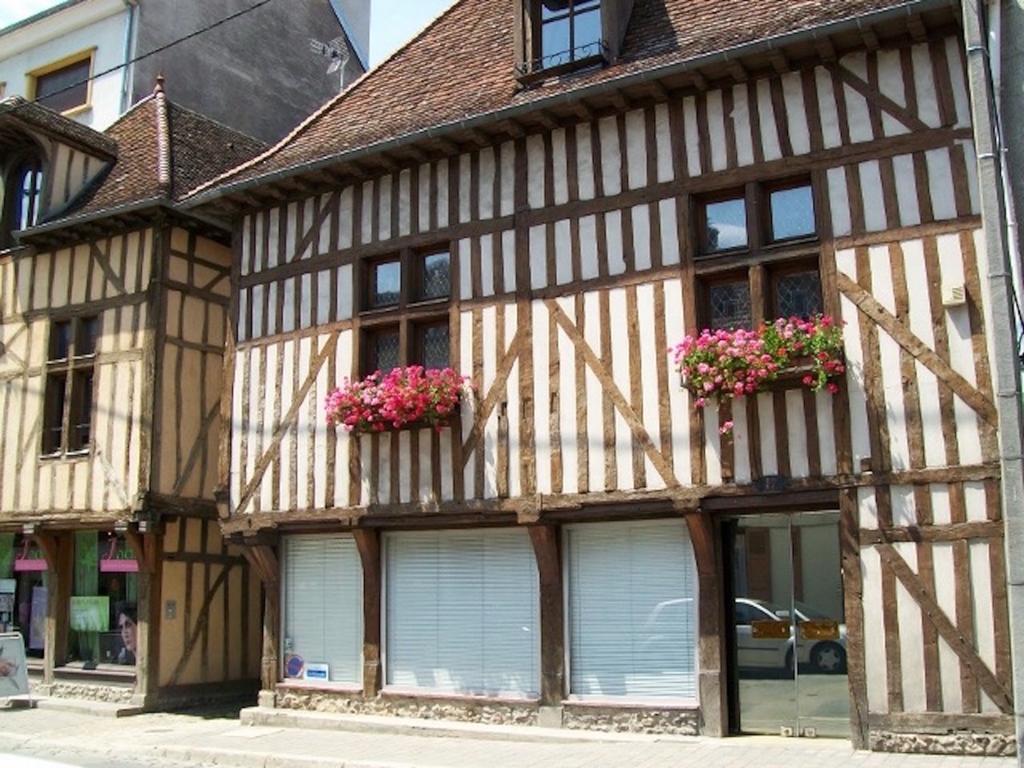 Le Clos Saint Nizier Troyes - Cathedrale- Parking - Wifi Exteriör bild